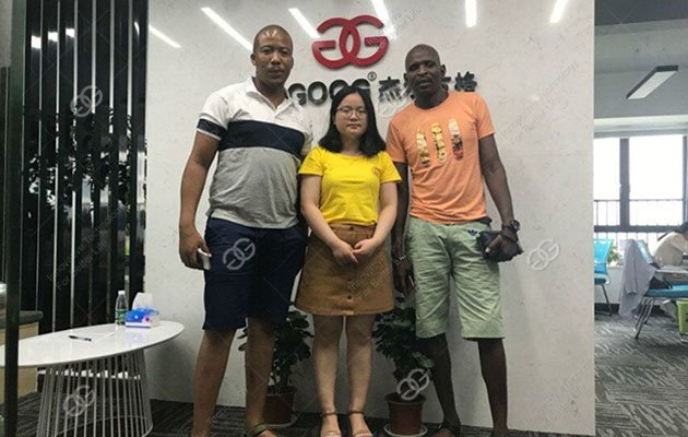 South Africa Customer Came to See Frying Machine